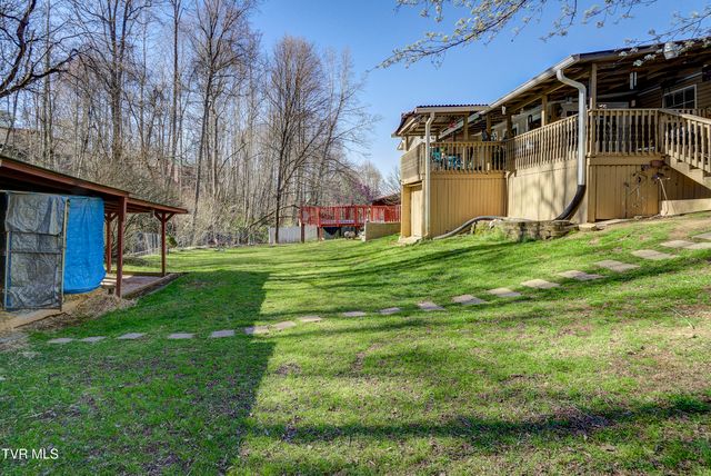 126 Elizabeth Ann Drive, Johnson City, TN 37601