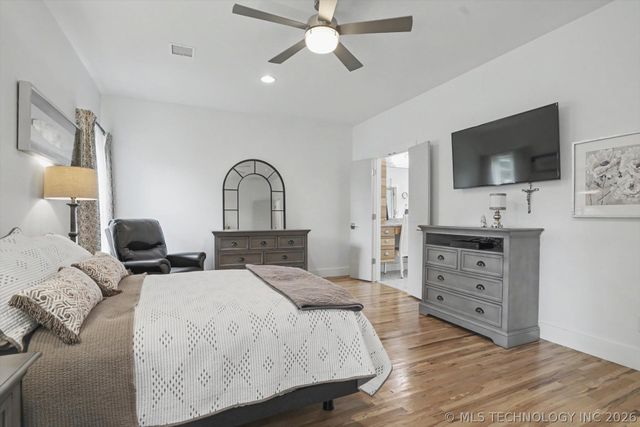 1014 E 38th Place, Tulsa, OK 74105