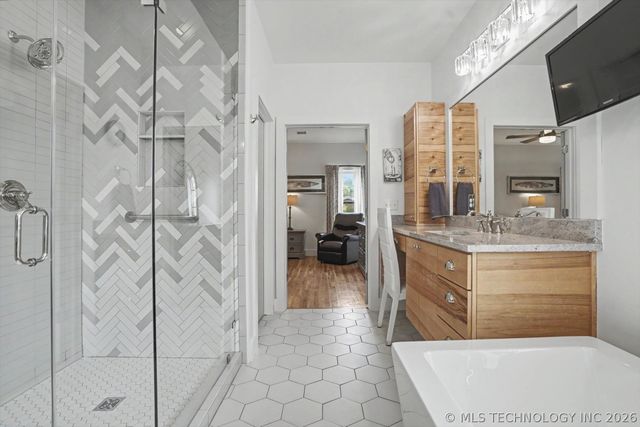 1014 E 38th Place, Tulsa, OK 74105