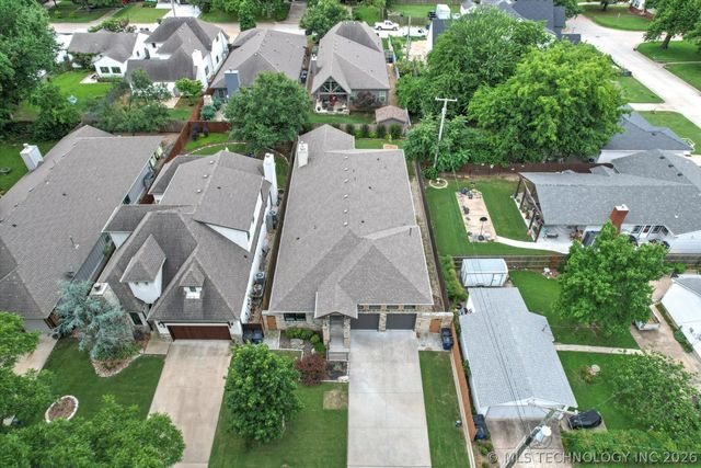 1014 E 38th Place, Tulsa, OK 74105