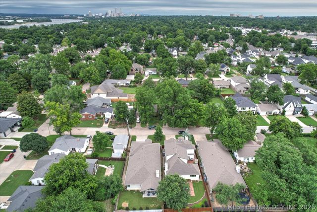 1014 E 38th Place, Tulsa, OK 74105