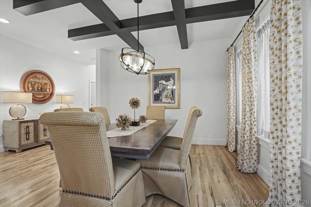 1014 E 38th Place, Tulsa, OK 74105