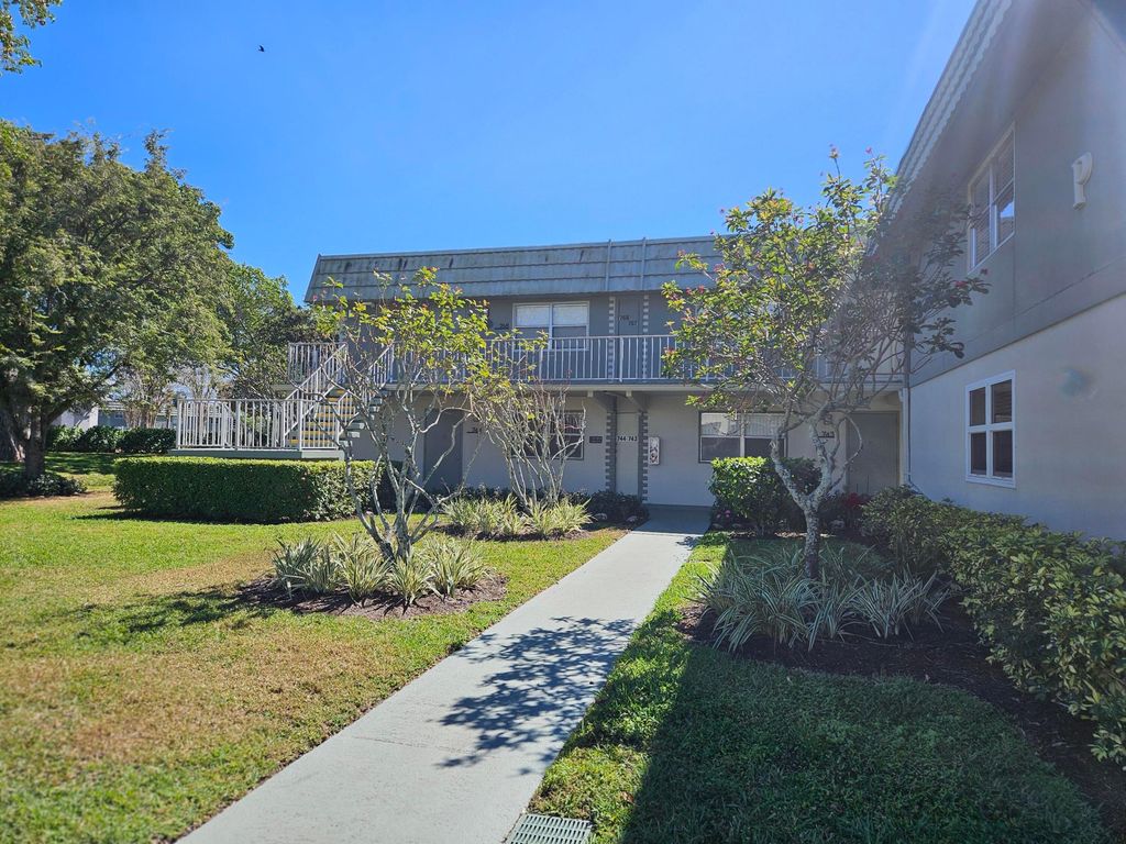 743 Flanders P, Delray Beach, FL 33484