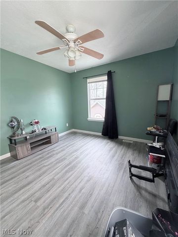 1338 W 89th Street, Cleveland, OH 44102