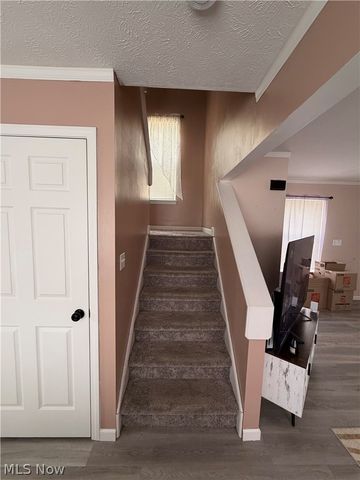 1338 W 89th Street, Cleveland, OH 44102