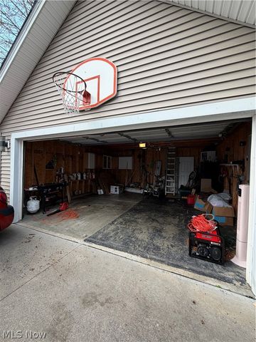 1338 W 89th Street, Cleveland, OH 44102