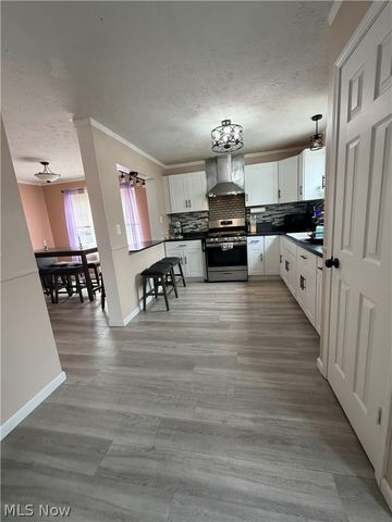 1338 W 89th Street, Cleveland, OH 44102