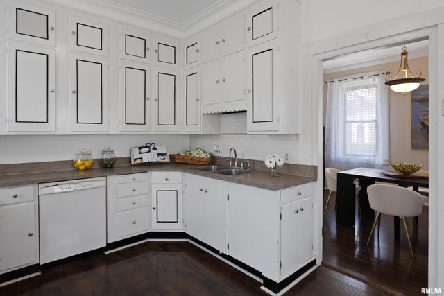 2537 Maine Street, Quincy, IL 62301