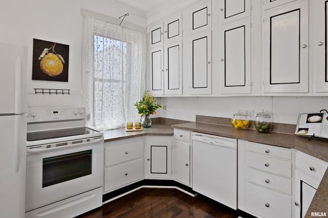 2537 Maine Street, Quincy, IL 62301