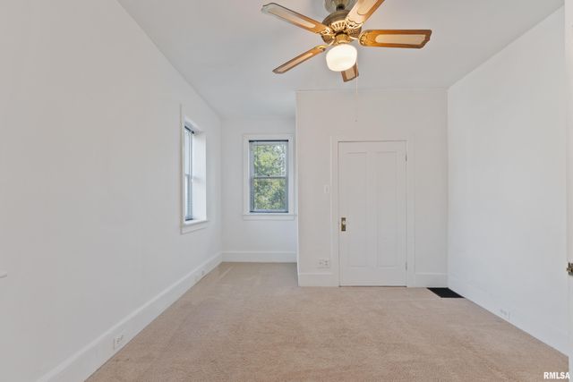 2537 Maine Street, Quincy, IL 62301