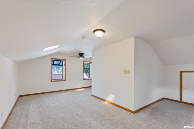 2537 Maine Street, Quincy, IL 62301