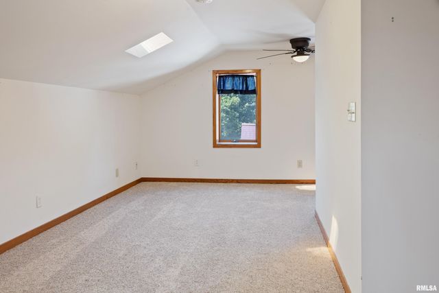 2537 Maine Street, Quincy, IL 62301