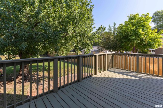 2537 Maine Street, Quincy, IL 62301