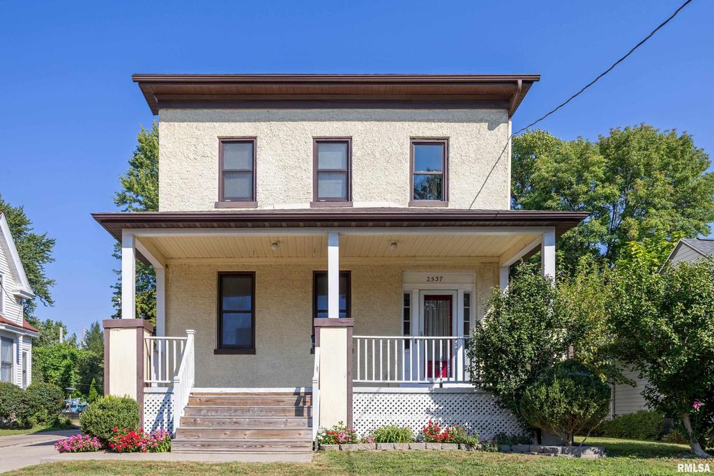 2537 Maine Street, Quincy, IL 62301