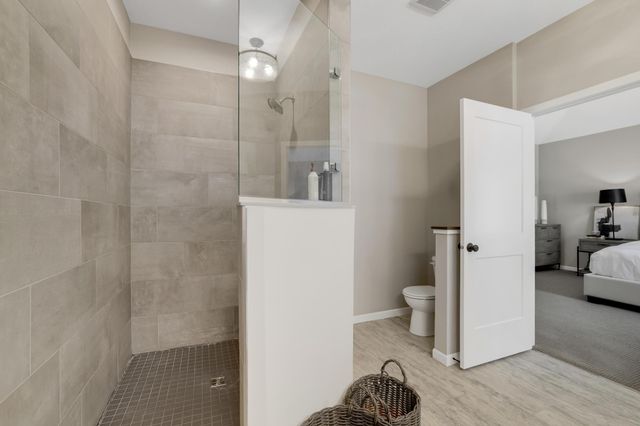 14953 Hillside Circle NW, Prior Lake, MN 55372