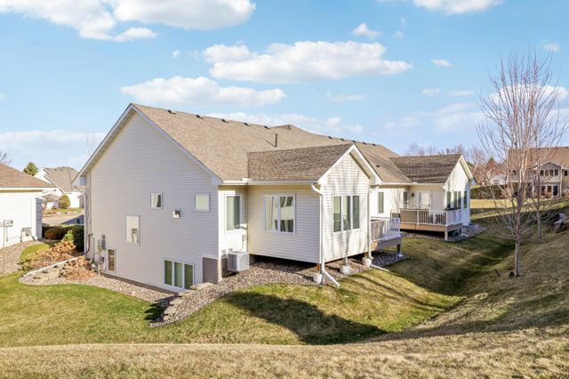 14953 Hillside Circle NW, Prior Lake, MN 55372