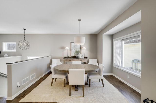 14953 Hillside Circle NW, Prior Lake, MN 55372