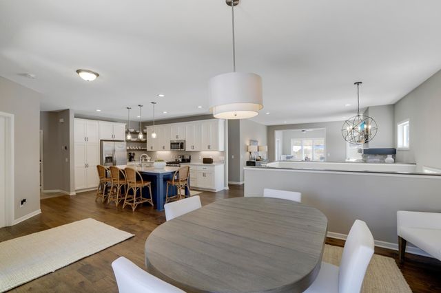 14953 Hillside Circle NW, Prior Lake, MN 55372