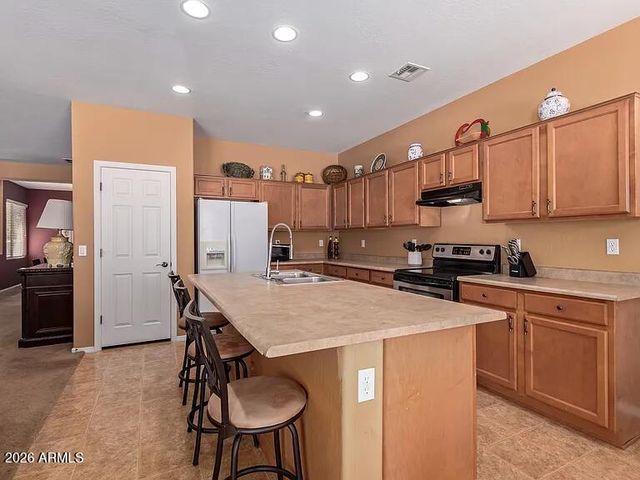 2310 W Spur Drive, Phoenix, AZ 85085