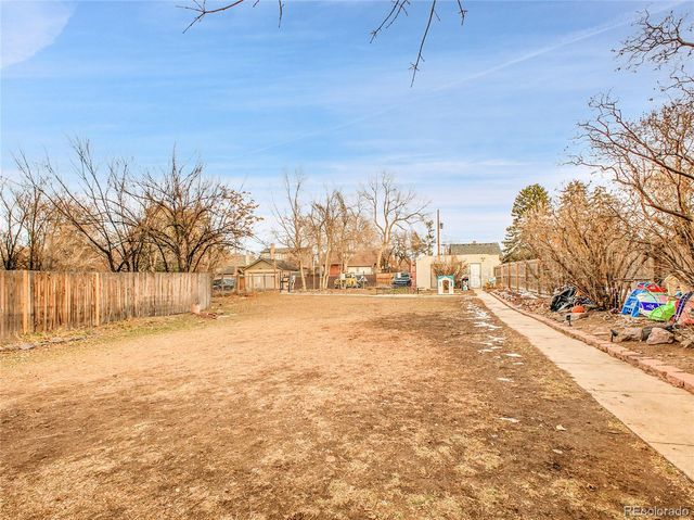 1620 Colorado Boulevard 11, Denver, CO 80220