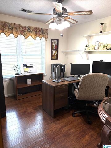 1009 25TH AVENUE N, Hueytown, AL 35023