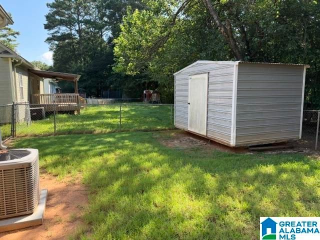 1009 25TH AVENUE N, Hueytown, AL 35023