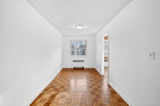 10 Dehaven Drive 2D, Yonkers, NY 10703