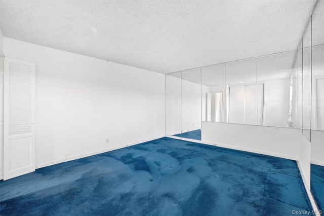 10 Dehaven Drive 2D, Yonkers, NY 10703