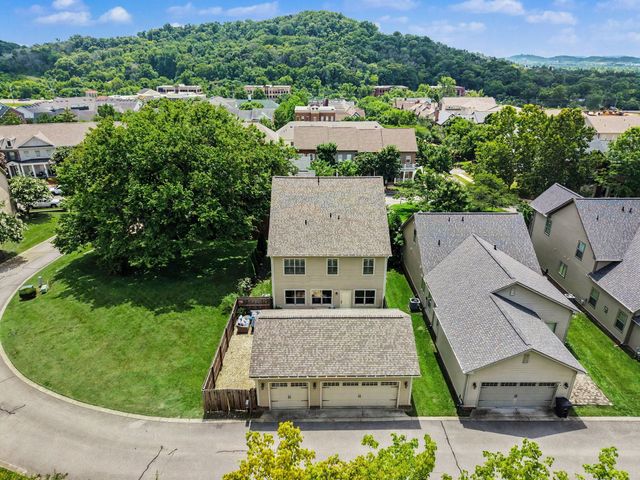 2405 Clare Park Dr, Franklin, TN 37069