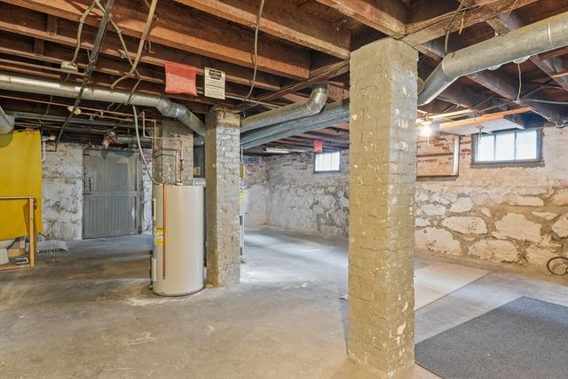 75 Grove Street, Lynn, MA 01905