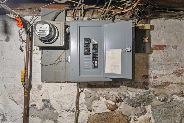 75 Grove Street, Lynn, MA 01905