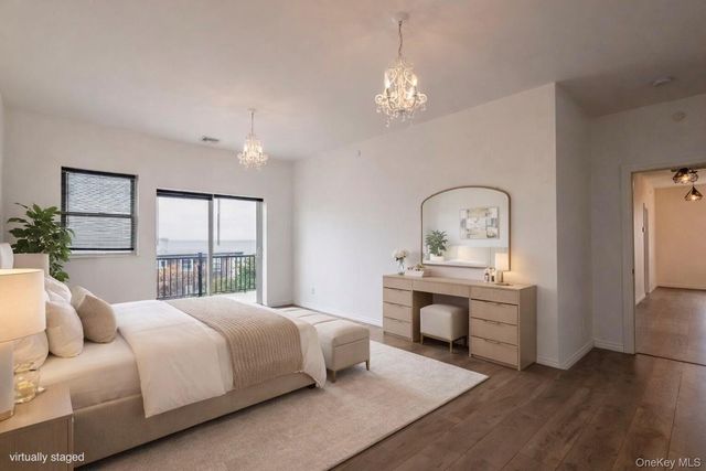 125 S Bay Drive, Babylon, NY 11702