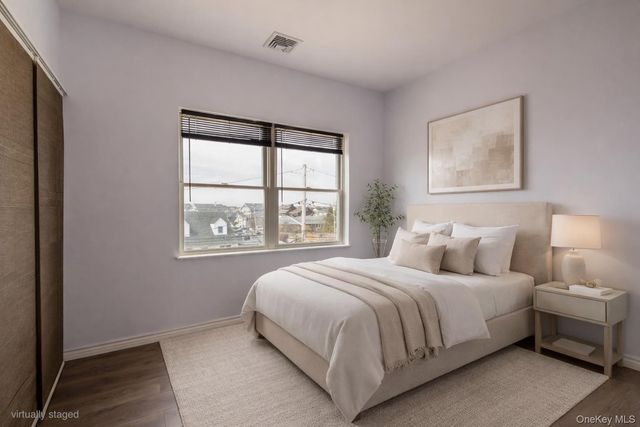 125 S Bay Drive, Babylon, NY 11702