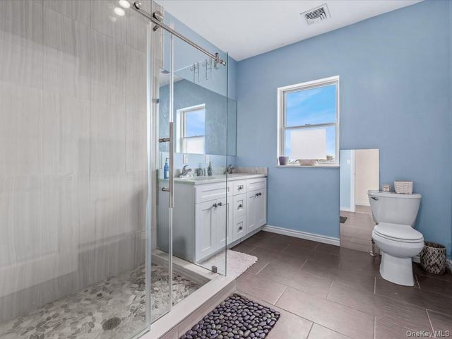 125 S Bay Drive, Babylon, NY 11702