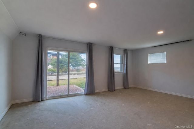 125 S Bay Drive, Babylon, NY 11702