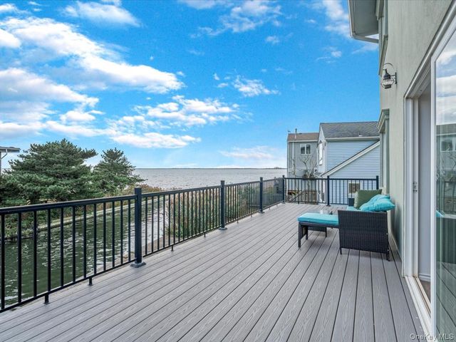 125 S Bay Drive, Babylon, NY 11702
