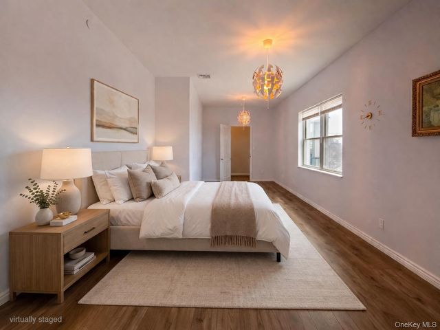 125 S Bay Drive, Babylon, NY 11702