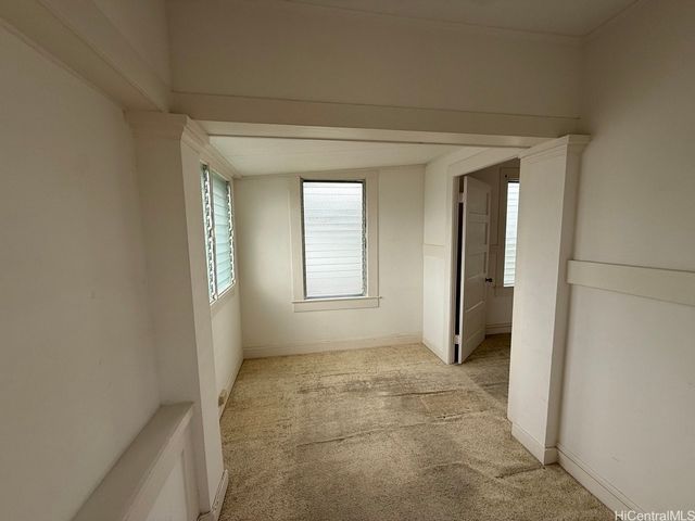 1241 17th Avenue A, Honolulu, HI 96816