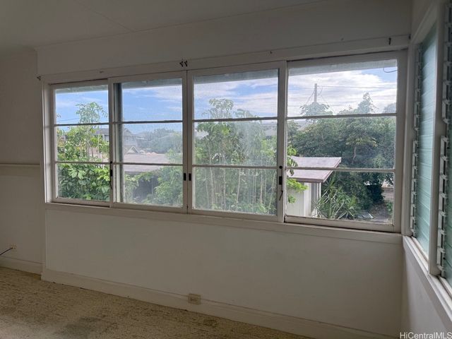 1241 17th Avenue A, Honolulu, HI 96816