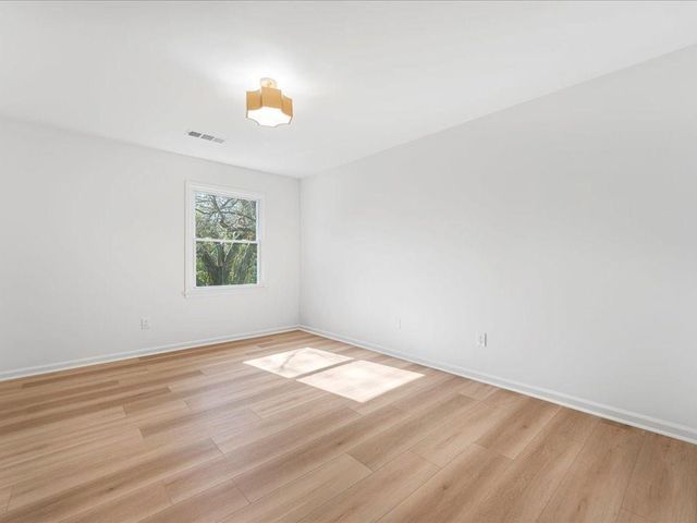 510 Wayt Road, Roswell, GA 30076