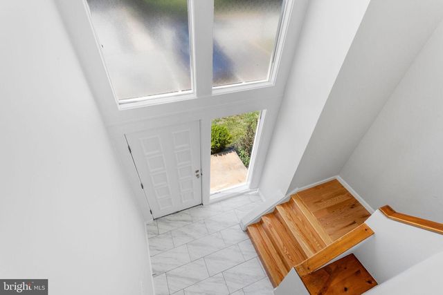 36 VIBURNUM LN, Mount Laurel, NJ 08054