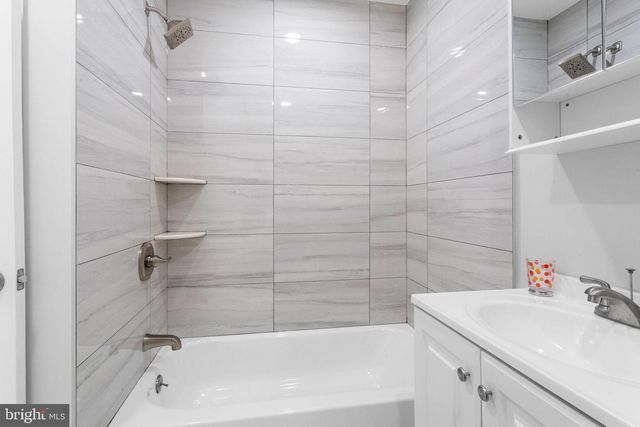 36 VIBURNUM LN, Mount Laurel, NJ 08054