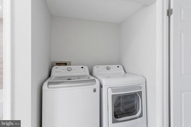 36 VIBURNUM LN, Mount Laurel, NJ 08054