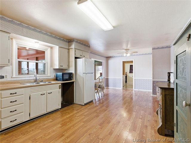 205 Crestwood Drive, Madison, IN 47250