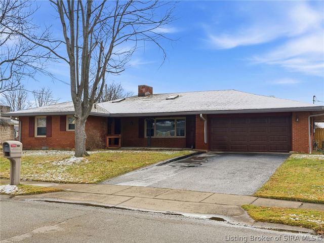205 Crestwood Drive, Madison, IN 47250