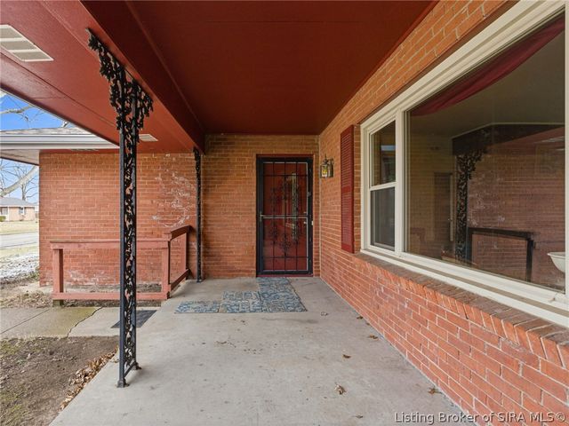 205 Crestwood Drive, Madison, IN 47250