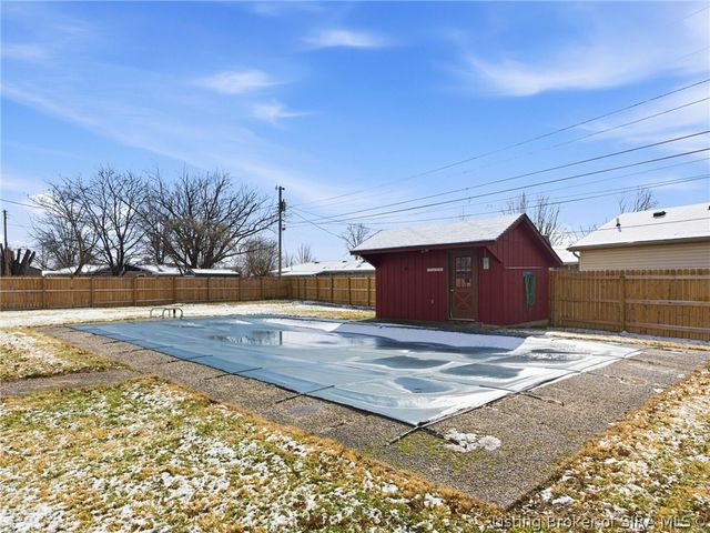 205 Crestwood Drive, Madison, IN 47250