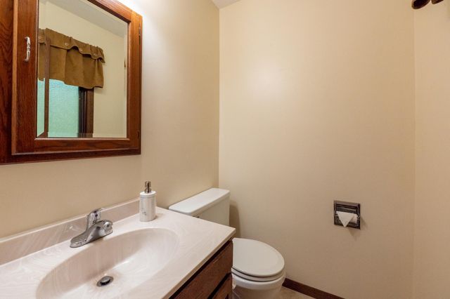 2705 Larch Lane N, Plymouth, MN 55441