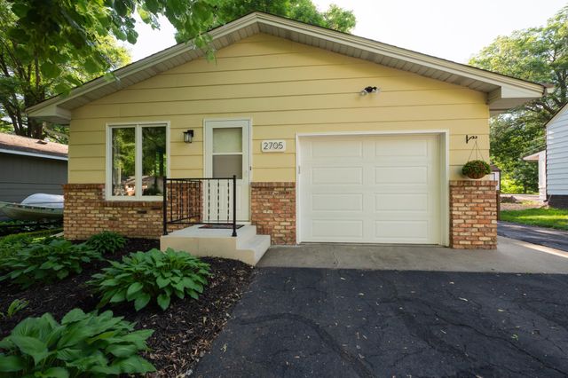 2705 Larch Lane N, Plymouth, MN 55441