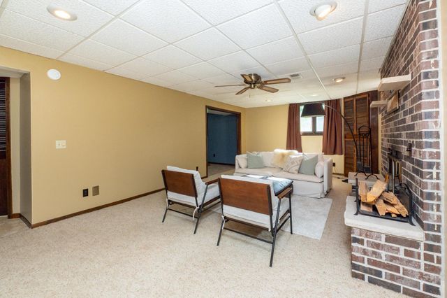 2705 Larch Lane N, Plymouth, MN 55441